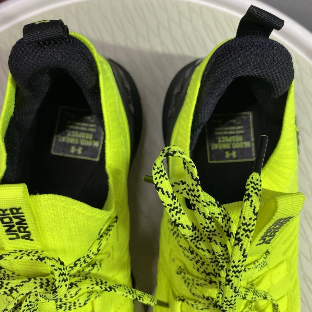 Under‎ Armour UA Project Rock 3 HOVR Volt Mens Yellow& Black Sneaker Sz9